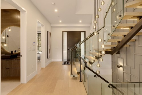 2118 21St Avenue W, Vancouver, BC 