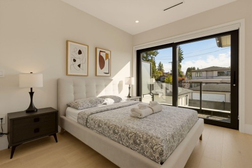 2118 21St Avenue W, Vancouver, BC 
