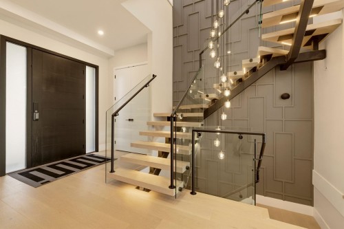 2118 21St Avenue W, Vancouver, BC 