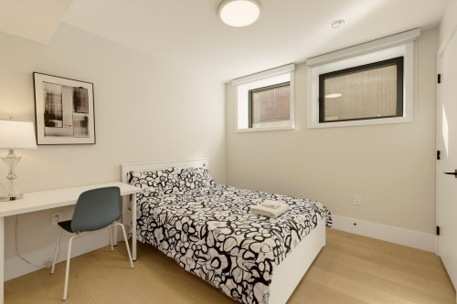 2118 21St Avenue W, Vancouver, BC 