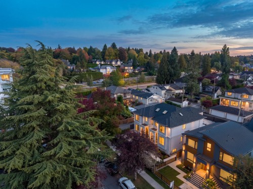 2118 21St Avenue W, Vancouver, BC 