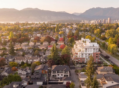 2118 21St Avenue W, Vancouver, BC 