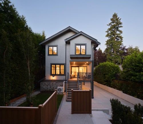 5593 Mackenzie Street, Vancouver, BC 