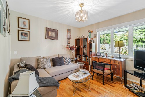 230 Onslow Place, West Vancouver, BC 