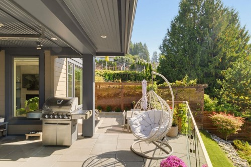 285 Monteray Avenue, North Vancouver, BC 