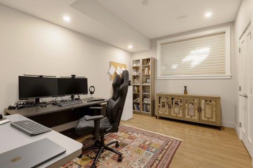 285 Monteray Avenue, North Vancouver, BC 