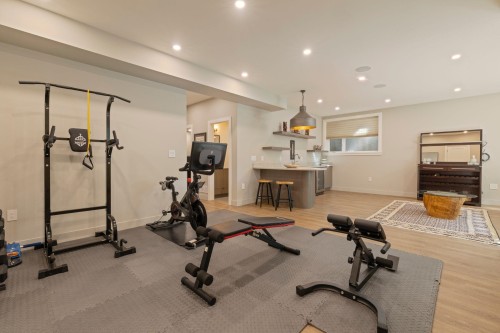 285 Monteray Avenue, North Vancouver, BC 