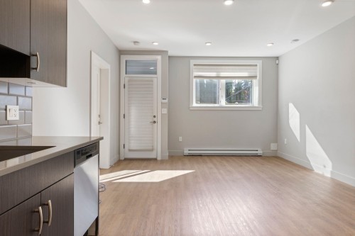 285 Monteray Avenue, North Vancouver, BC 