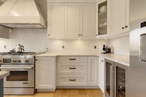 285 Monteray Avenue, North Vancouver, BC 