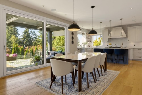 285 Monteray Avenue, North Vancouver, BC 