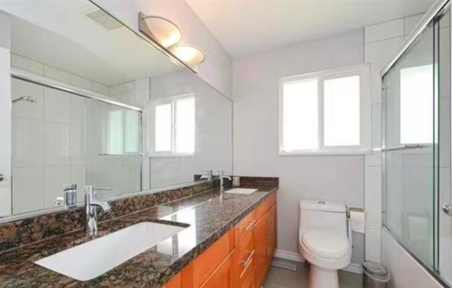 1818 Fraser Avenue, Port Coquitlam, BC 