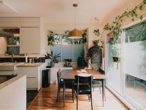 25-5988 Hastings Street  Burnaby, BC V5B 1R6
