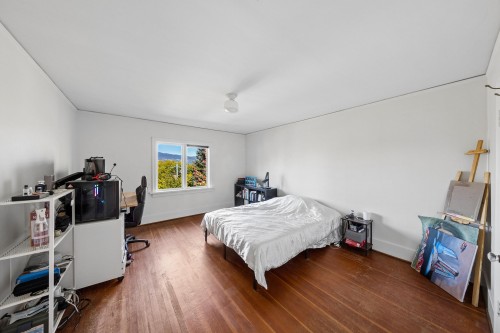 3993 10Th Avenue W, Vancouver, BC 