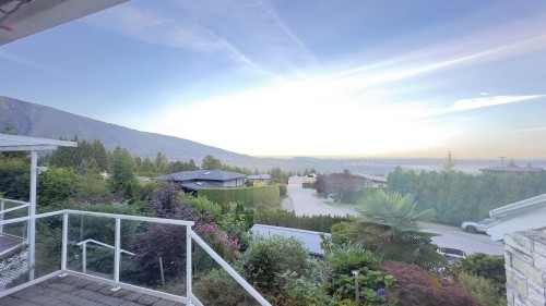 661 Andover Crescent, West Vancouver, BC 