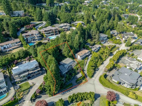 661 Andover Crescent, West Vancouver, BC 