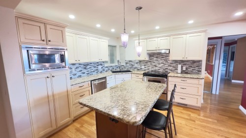 661 Andover Crescent, West Vancouver, BC 