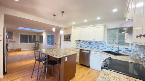 661 Andover Crescent, West Vancouver, BC 