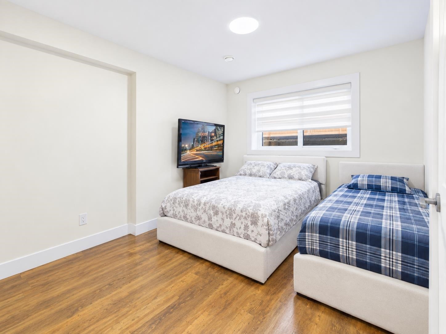 7830 16Th Avenue, Burnaby, BC