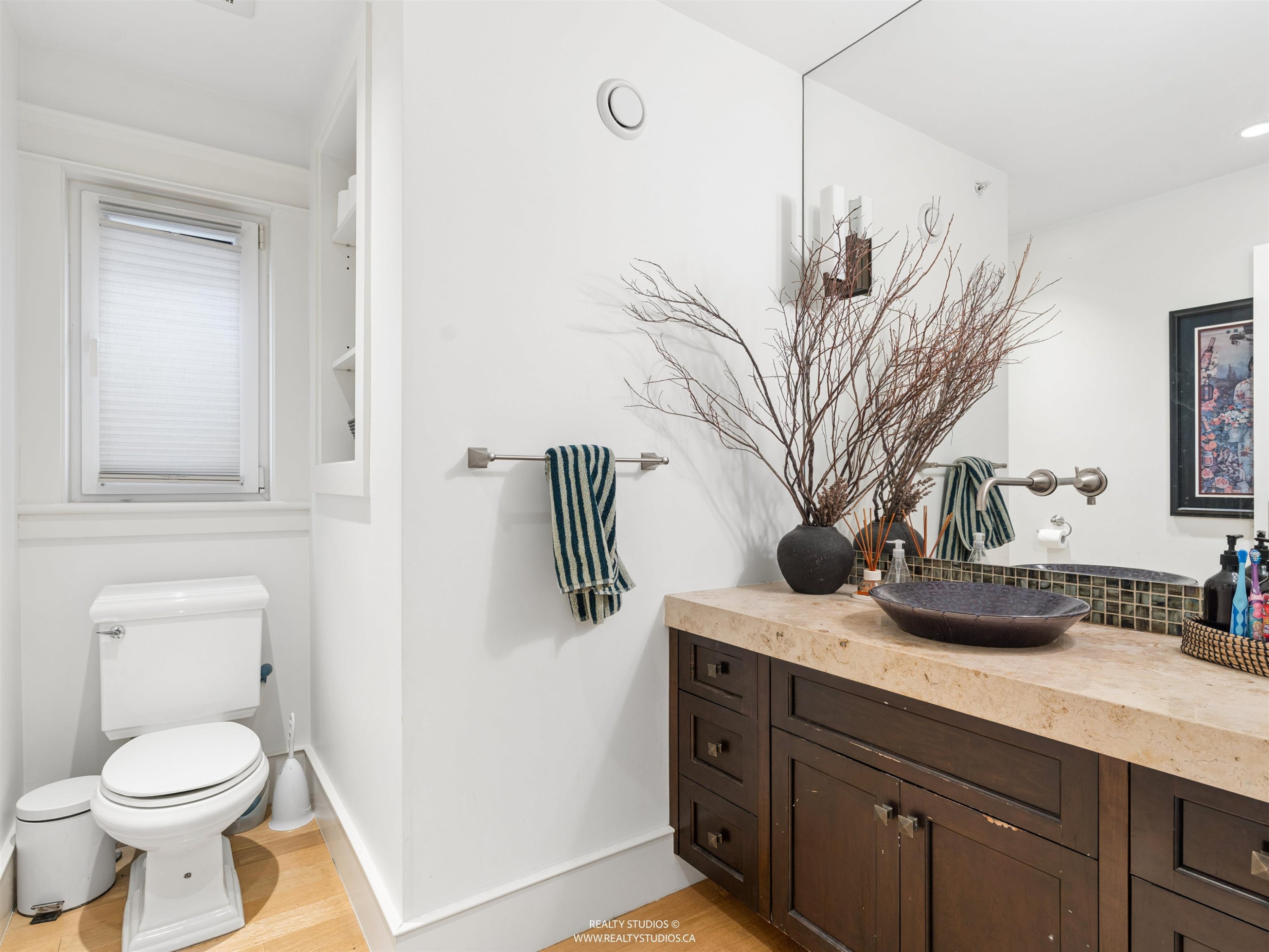 917 20Th Avenue W, Vancouver, BC