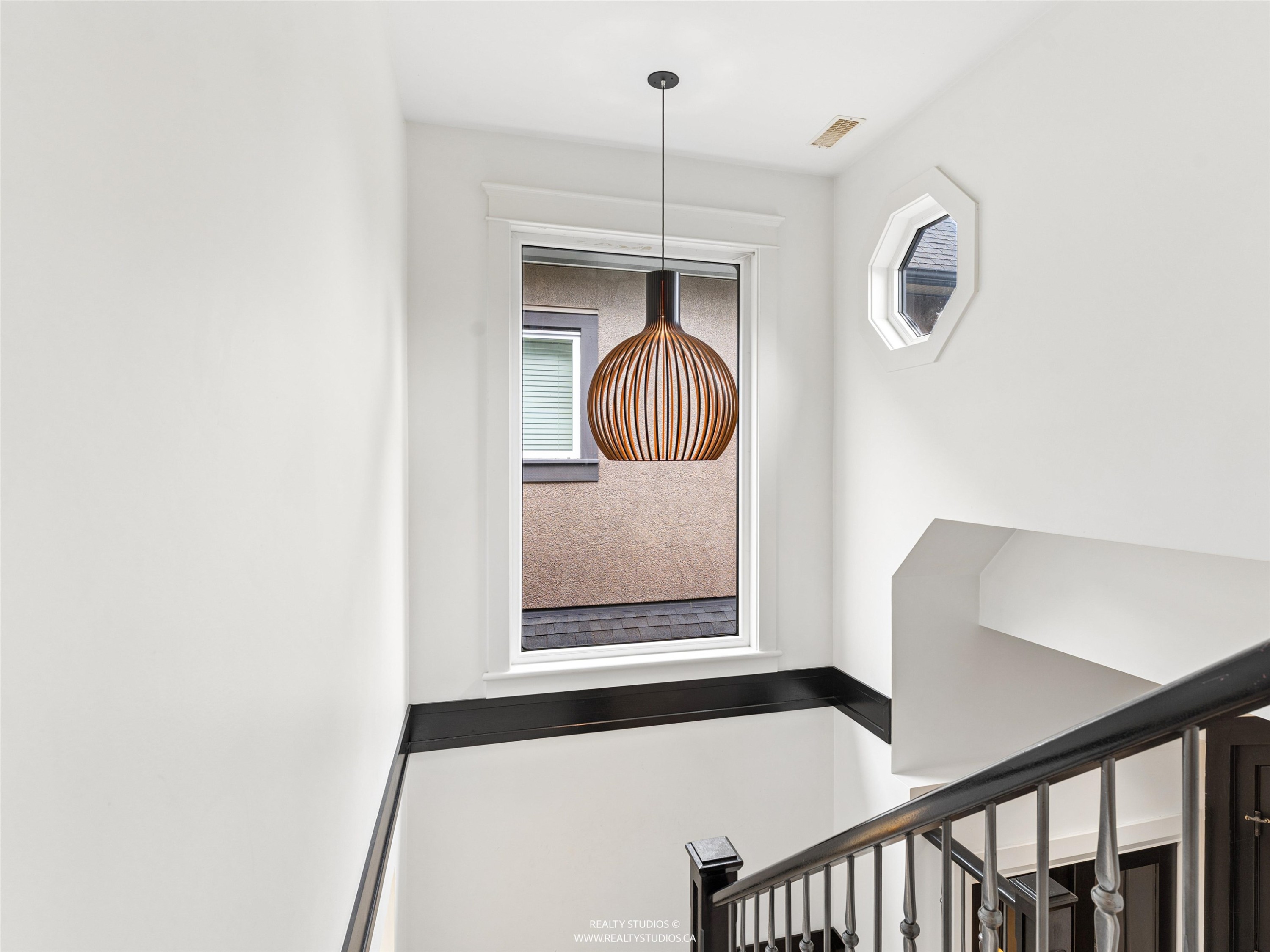 917 20Th Avenue W, Vancouver, BC