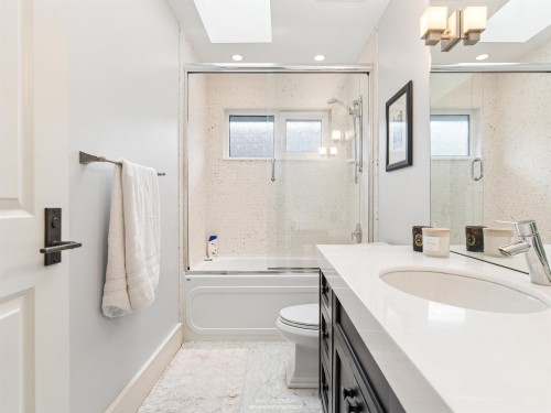 917 20Th Avenue W, Vancouver, BC 