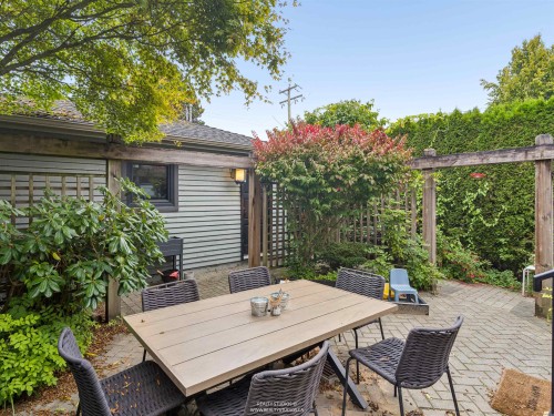 917 20Th Avenue W, Vancouver, BC 