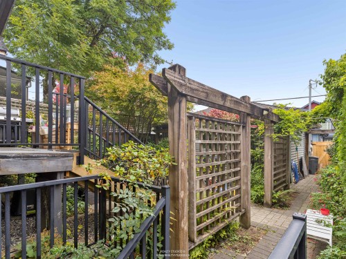 917 20Th Avenue W, Vancouver, BC 