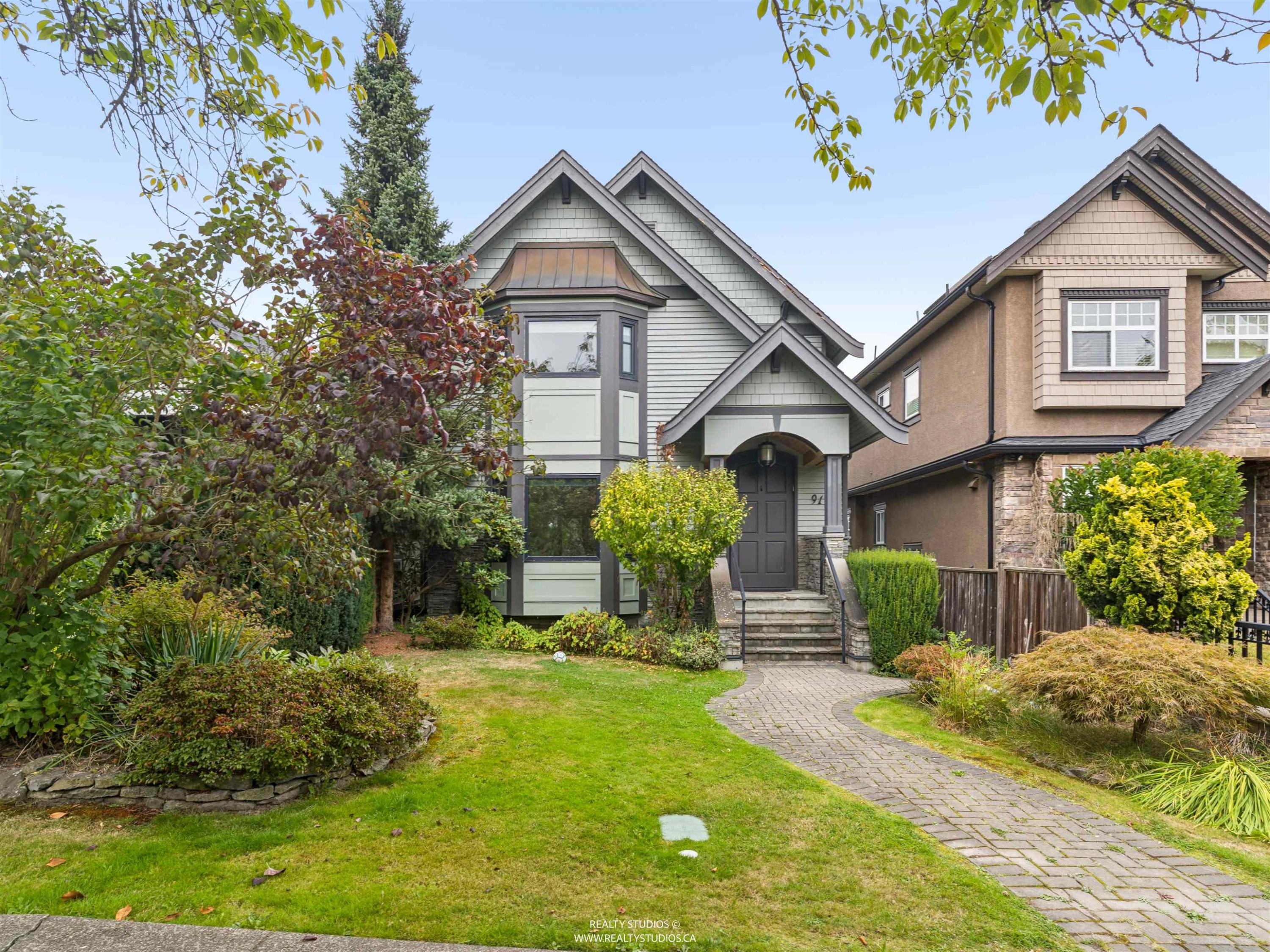 917 20Th Avenue W, Vancouver, BC