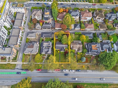 455 29Th Avenue W, Vancouver, BC 