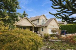 475 Harry Road Gibsons, BC V0N 1V5
