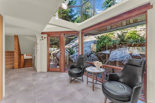 4651 Marine Drive, West Vancouver, BC 