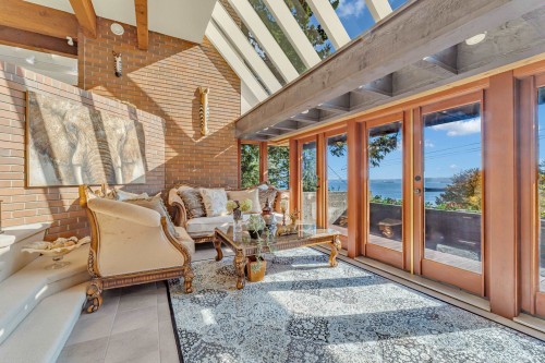 4651 Marine Drive, West Vancouver, BC 