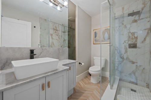 3264 38Th Avenue W, Vancouver, BC 