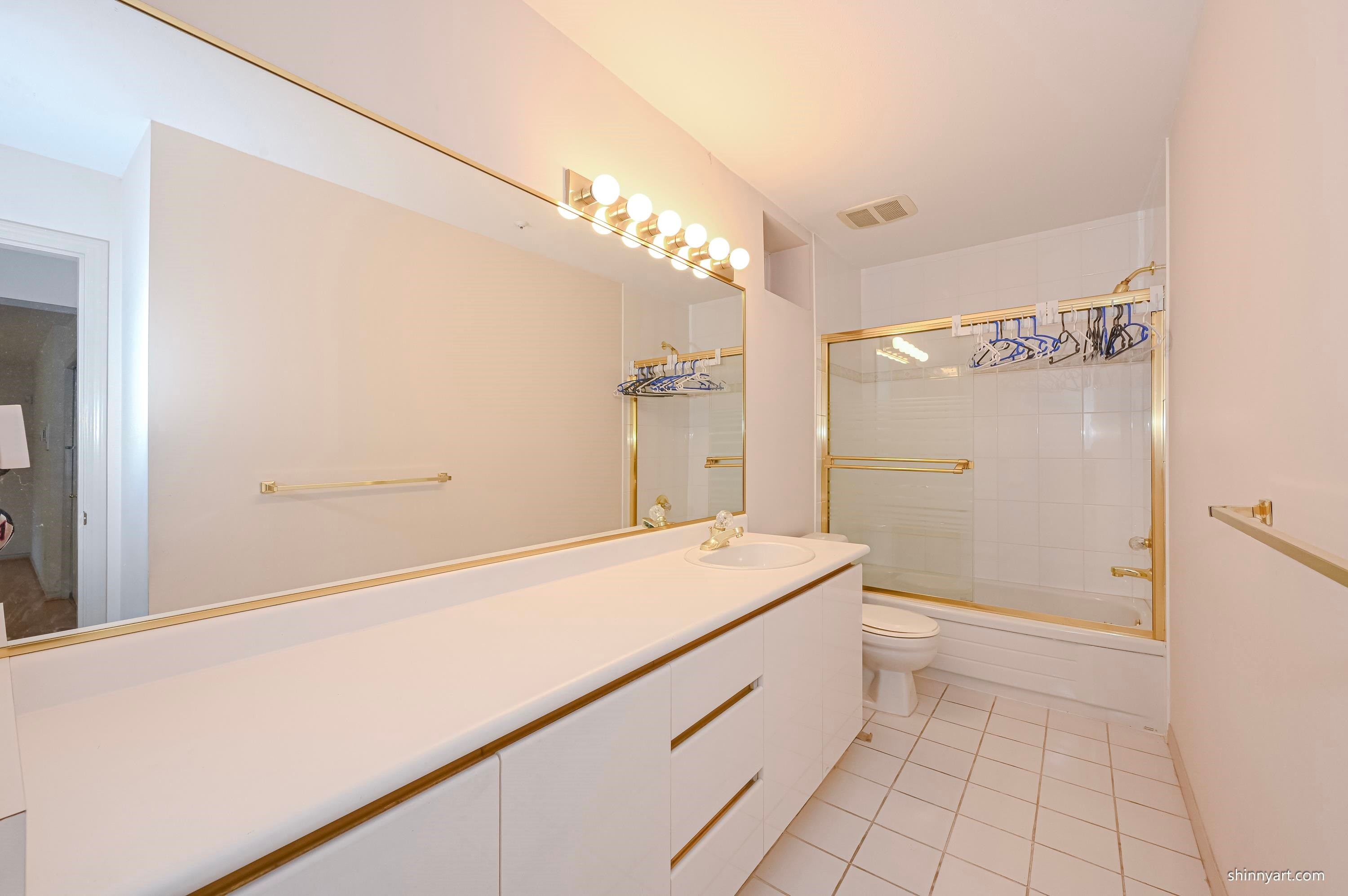 2893 20Th Avenue W, Vancouver, BC