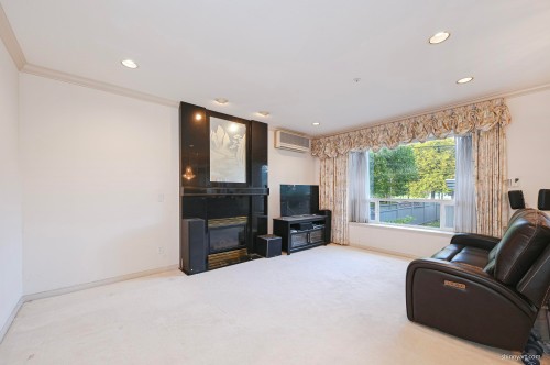 2893 20Th Avenue W, Vancouver, BC 