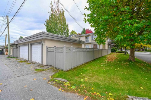 2893 20Th Avenue W, Vancouver, BC 