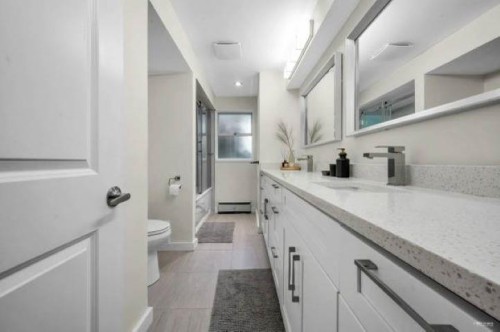 1585 Taylor Way, West Vancouver, BC 