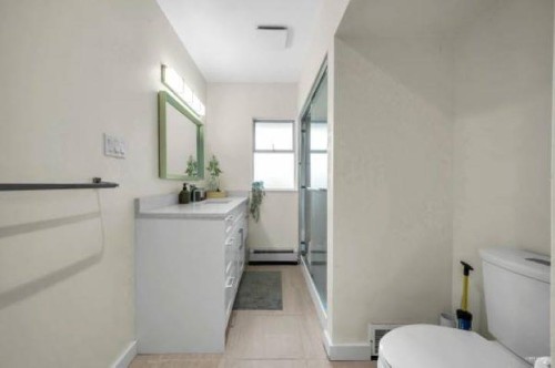 1585 Taylor Way, West Vancouver, BC 