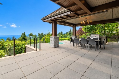 2638 Queens Avenue, West Vancouver, BC 