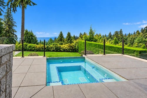2638 Queens Avenue, West Vancouver, BC 