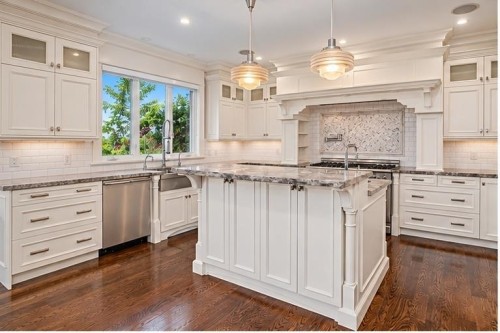2638 Queens Avenue, West Vancouver, BC 