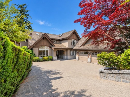 2638 Queens Avenue, West Vancouver, BC 