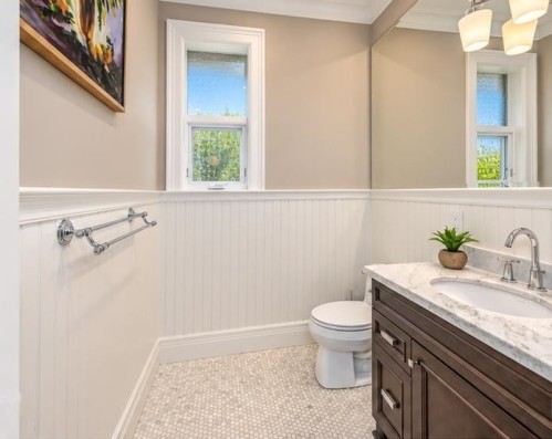 2638 Queens Avenue, West Vancouver, BC 