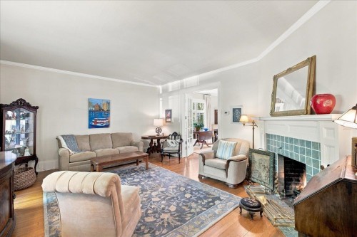 6048 Elm Street, Vancouver, BC 