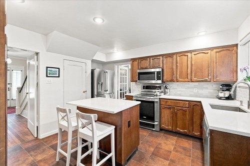 6048 Elm Street, Vancouver, BC 