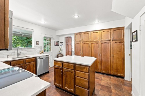 6048 Elm Street, Vancouver, BC 