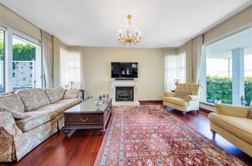 2273 Mathers Avenue, West Vancouver, BC 