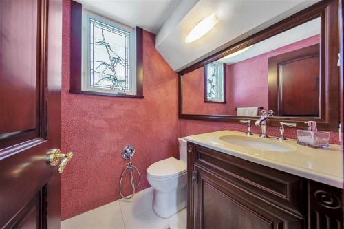 2273 Mathers Avenue, West Vancouver, BC 