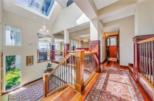 2273 Mathers Avenue, West Vancouver, BC 