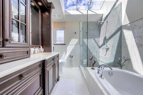 2273 Mathers Avenue, West Vancouver, BC 